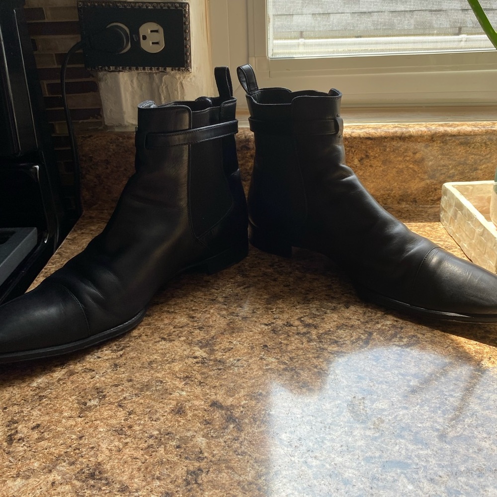 Mens LOUIS VUITTON Leather Boots